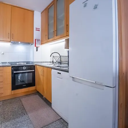 Апартаменты Oceanleaf - Ecohost - Quiet With Balcony, Near And Metro 6px *